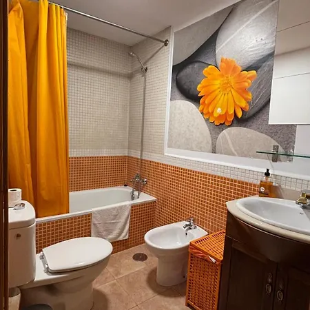 House 2 Wifi Y Parking