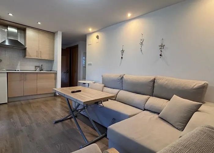 House 2 Wifi Y Parking